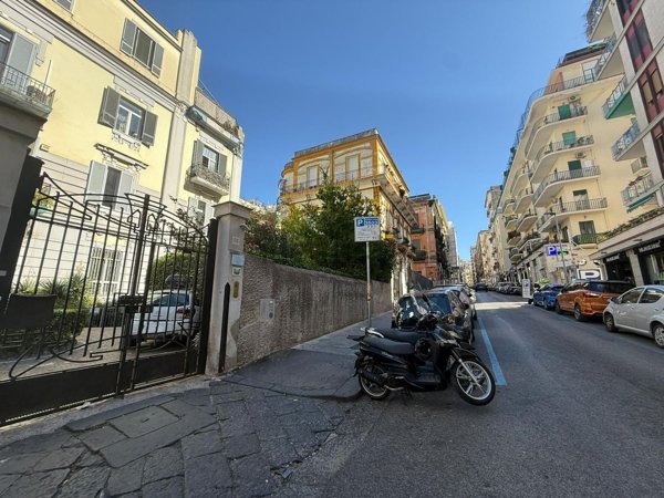 appartamento in vendita a Napoli in zona Vomero