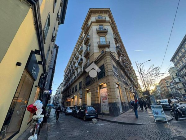 appartamento in vendita a Napoli in zona Mercato