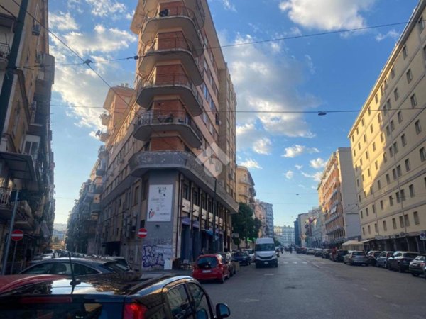 appartamento in vendita a Napoli in zona Mercato