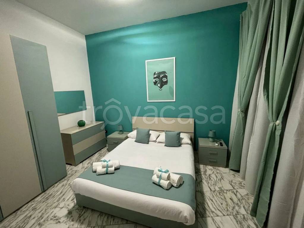 appartamento in vendita a Napoli in zona Porto