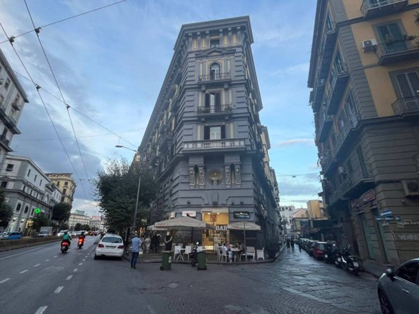 appartamento in vendita a Napoli in zona Pendino / San Giuseppe