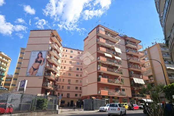 appartamento in vendita a Napoli in zona Arenella