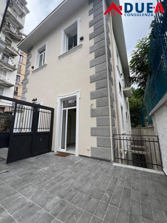 appartamento in vendita a Napoli in zona Vomero