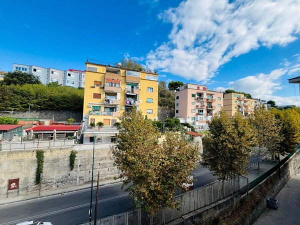 appartamento in vendita a Napoli in zona Fuorigrotta