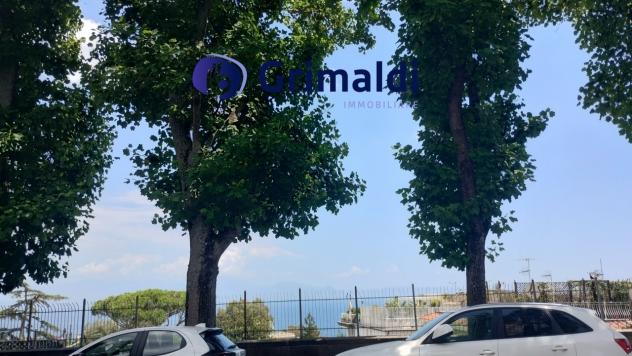 appartamento in vendita a Napoli in zona Posillipo