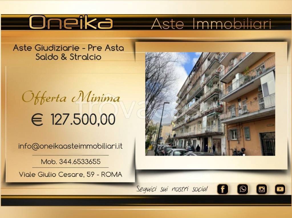 appartamento in vendita a Napoli in zona Pianura