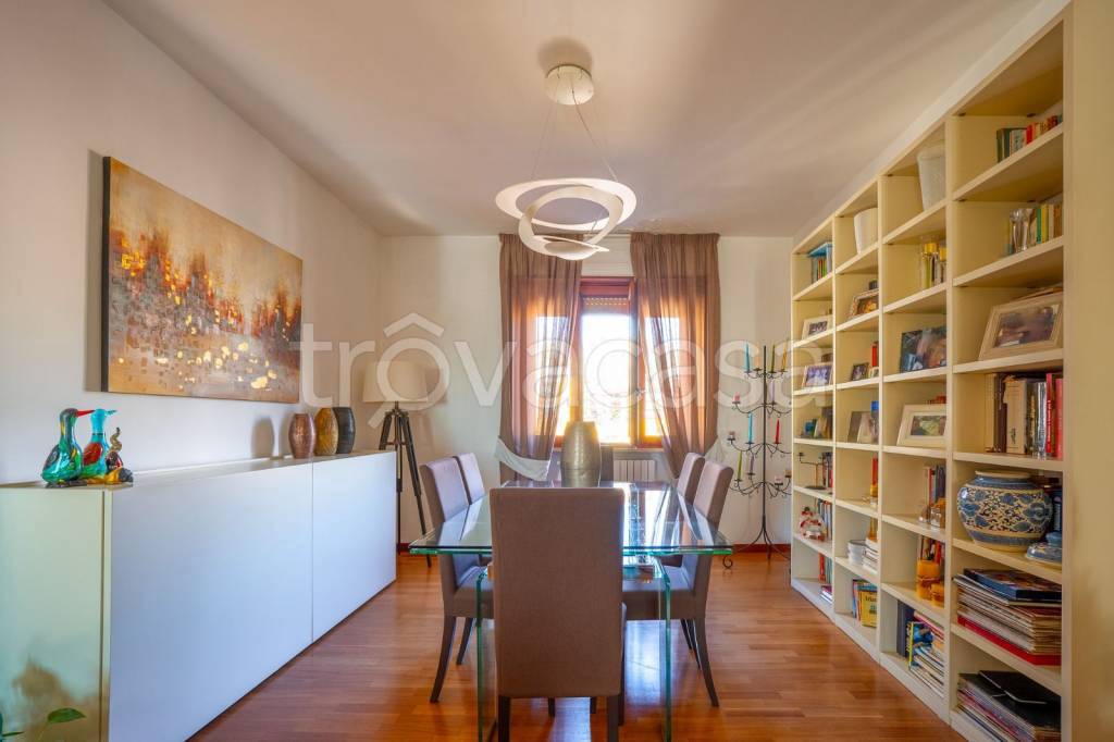 appartamento in vendita a Napoli in zona Posillipo