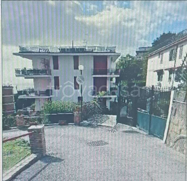 appartamento in vendita a Napoli in zona Posillipo