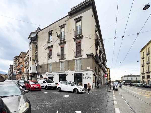 appartamento in vendita a Napoli in zona Pendino / San Giuseppe