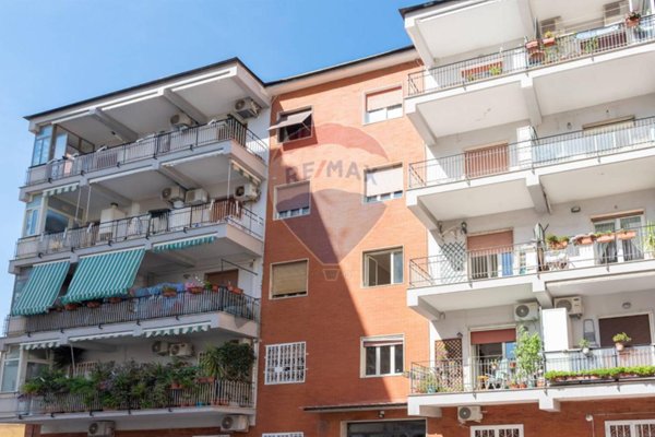appartamento in vendita a Napoli in zona Vomero