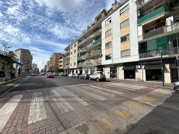 appartamento in vendita a Napoli in zona Fuorigrotta