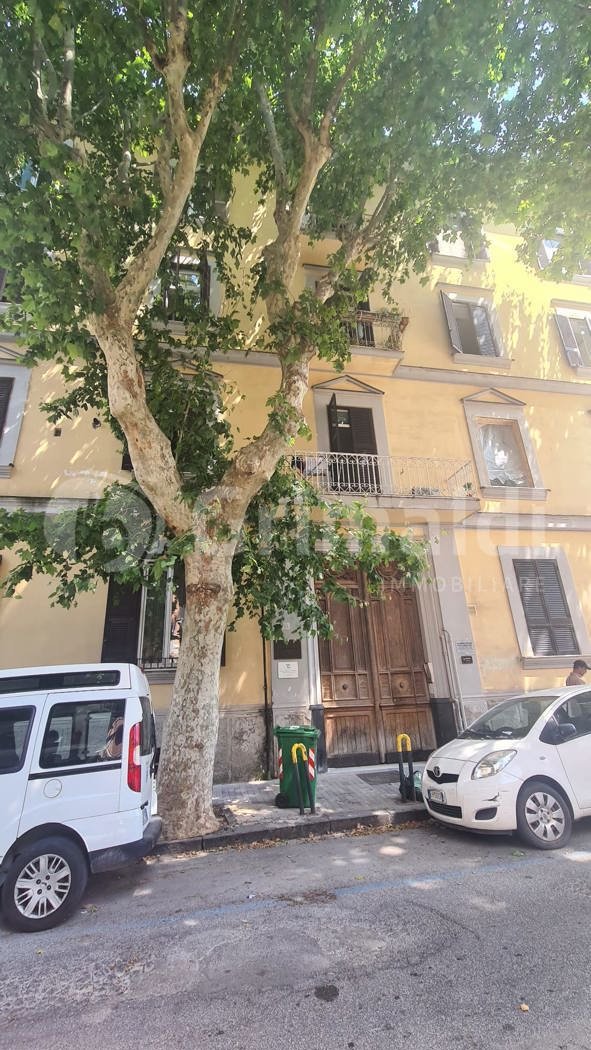 appartamento in vendita a Napoli in zona Mercato