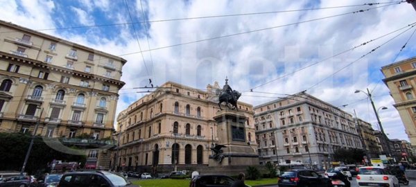appartamento in vendita a Napoli in zona Pendino / San Giuseppe