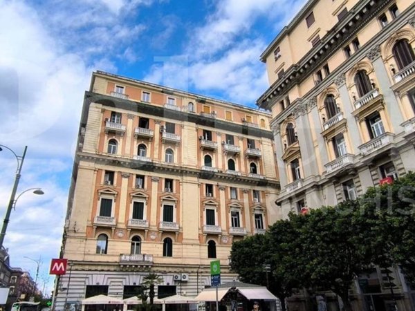 appartamento in vendita a Napoli in zona Pendino / San Giuseppe