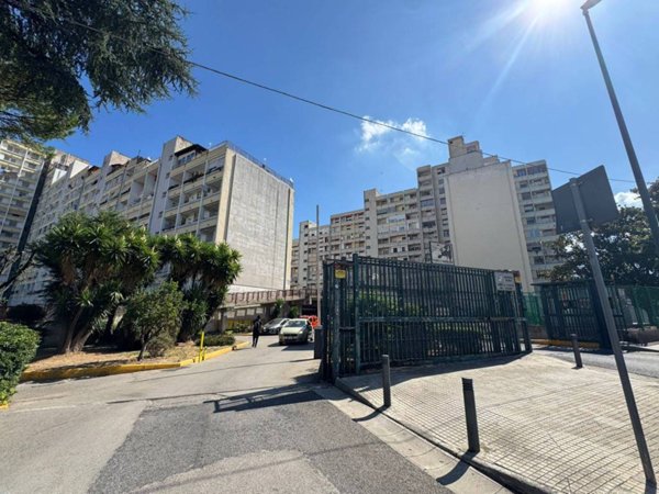 appartamento in vendita a Napoli in zona Barra