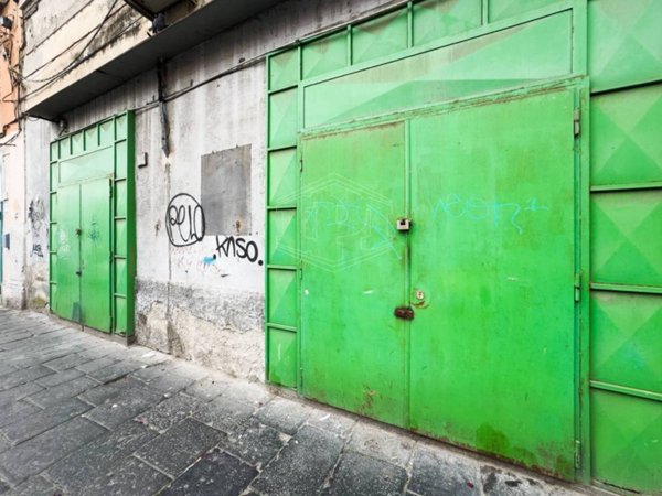 negozio in vendita a Napoli