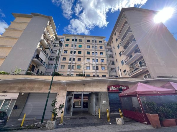 appartamento in vendita a Napoli in zona Arenella