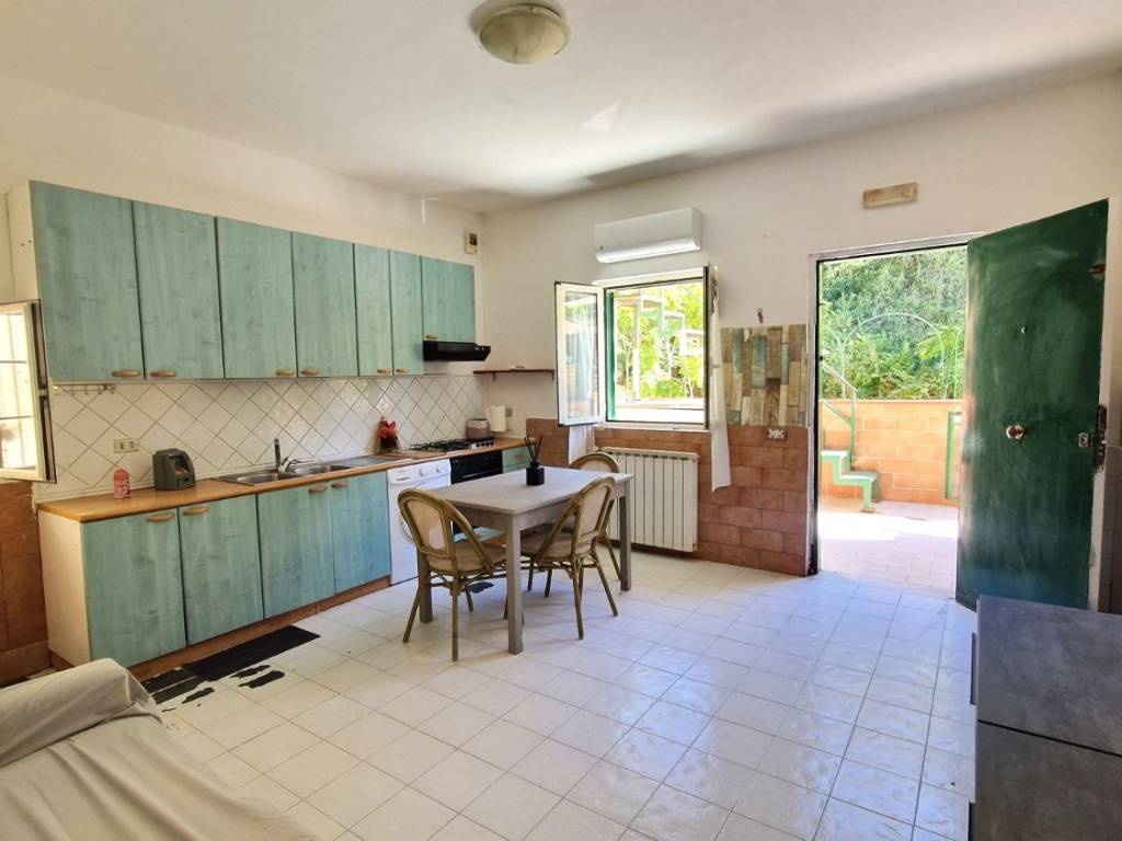 appartamento in vendita a Napoli in zona Soccavo