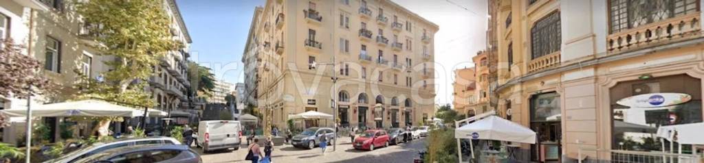 negozio in vendita a Napoli in zona Vomero