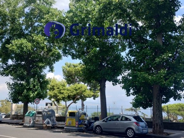 monolocale in vendita a Napoli in zona Posillipo