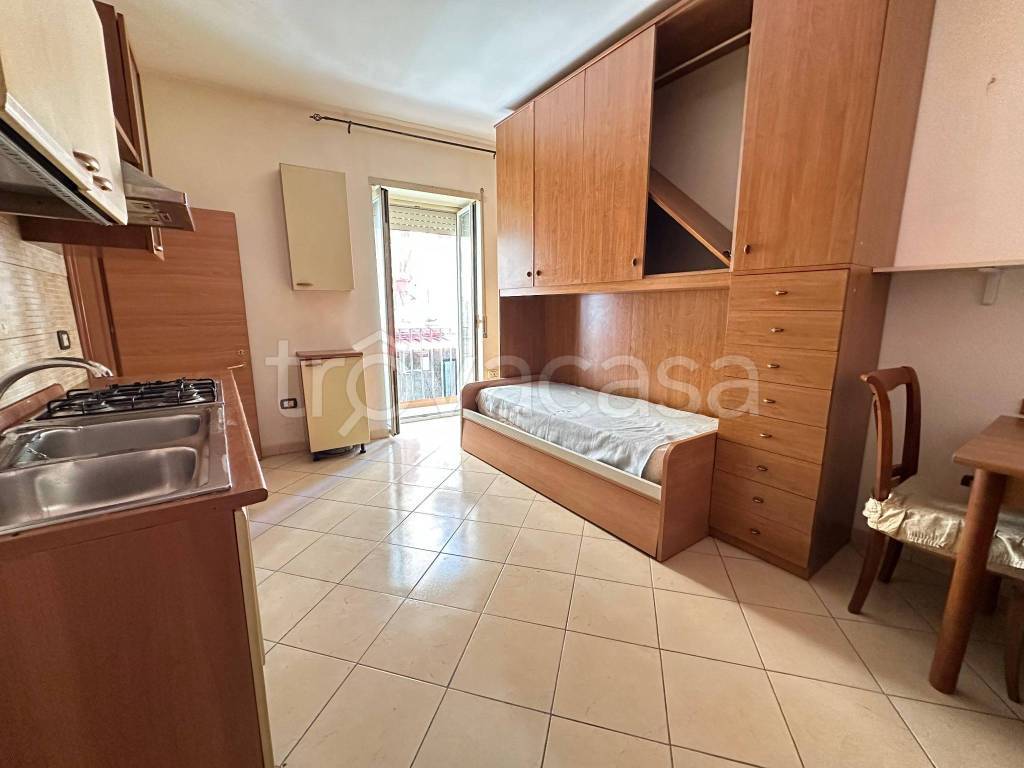 appartamento in vendita a Napoli in zona Stella