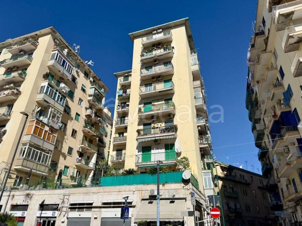 appartamento in vendita a Napoli in zona Fuorigrotta