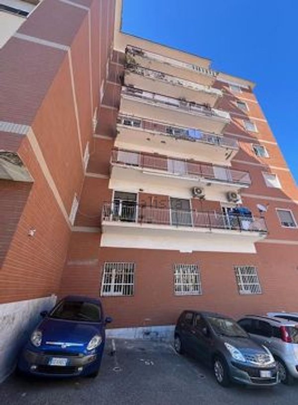 appartamento in vendita a Napoli in zona Bagnoli