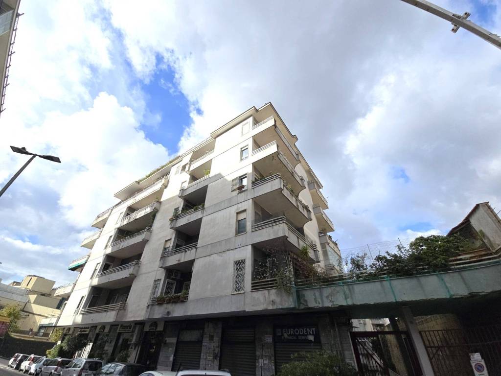 appartamento in vendita a Napoli in zona Capodimonte / Colli Aminei