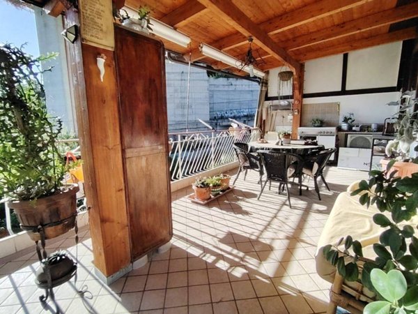 appartamento in vendita a Napoli in zona Arenella