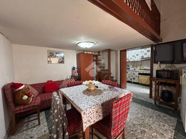 appartamento in vendita a Napoli in zona Scampia