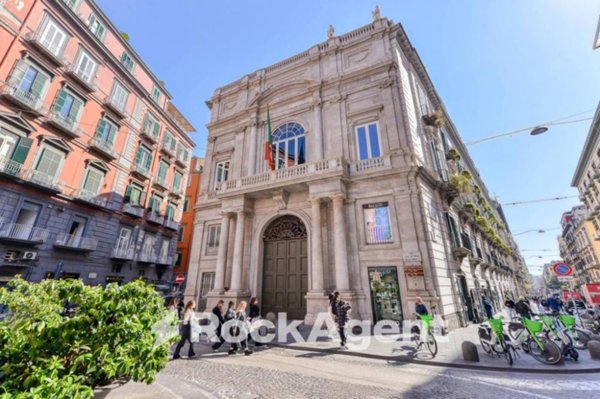 negozio in vendita a Napoli