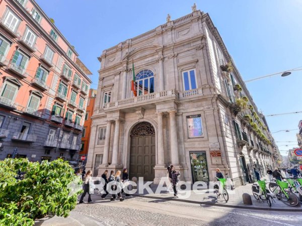 negozio in vendita a Napoli