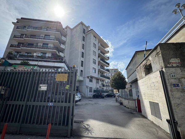 appartamento in vendita a Napoli in zona Piscinola