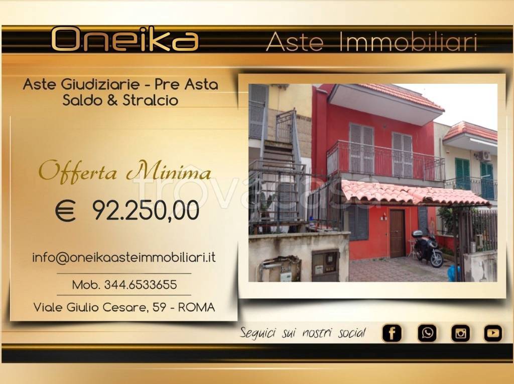 casa indipendente in vendita a Napoli in zona Pianura