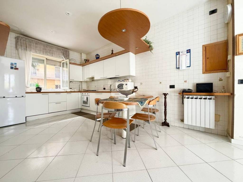 appartamento in vendita a Napoli in zona Vomero