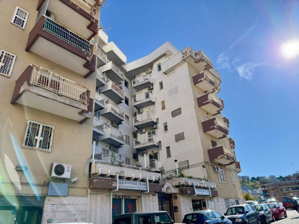 appartamento in vendita a Napoli in zona Fuorigrotta