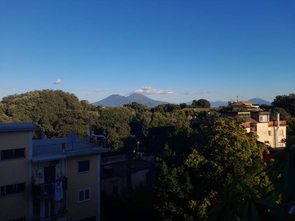 appartamento in vendita a Napoli in zona Capodimonte / Colli Aminei