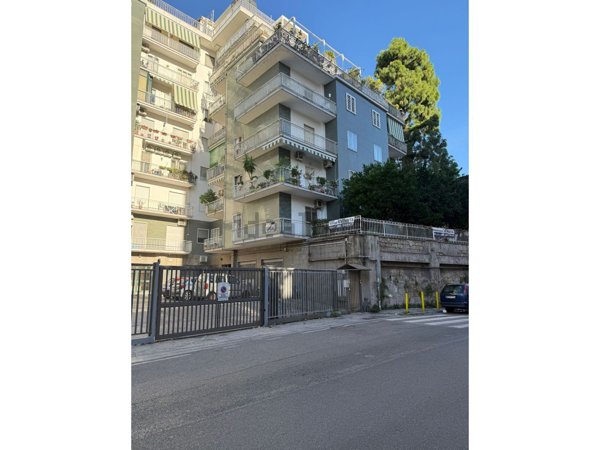 appartamento in vendita a Napoli in zona Arenella