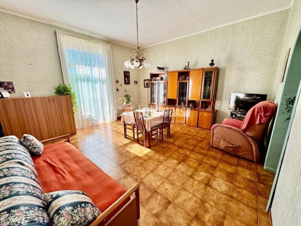 appartamento in vendita a Napoli in zona Stella