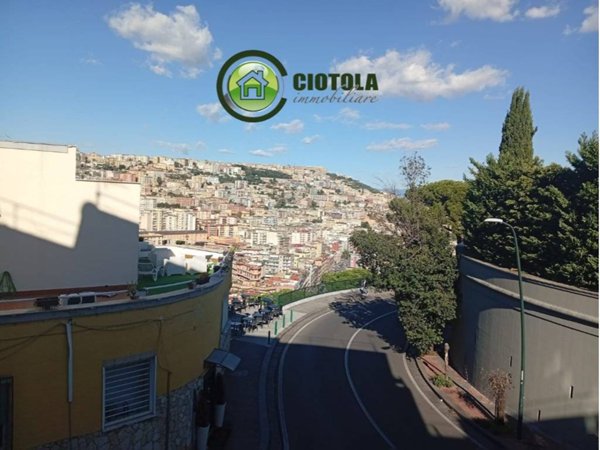 appartamento in vendita a Napoli in zona Posillipo