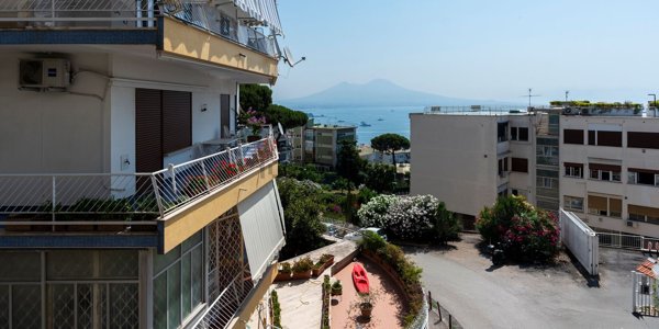 appartamento in vendita a Napoli in zona Posillipo