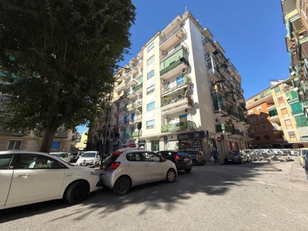 appartamento in vendita a Napoli in zona Secondigliano