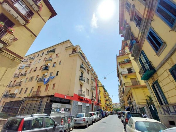appartamento in vendita a Napoli