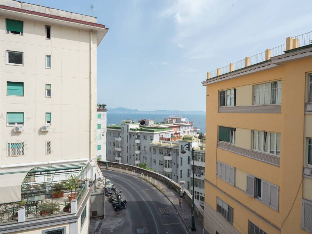 appartamento in vendita a Napoli in zona Vomero