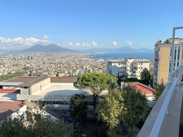 appartamento in vendita a Napoli in zona Camaldoli