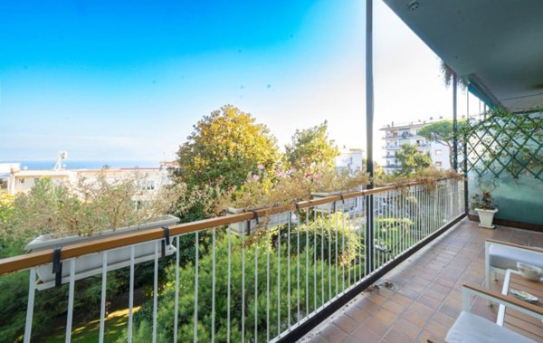 appartamento in vendita a Napoli in zona Posillipo