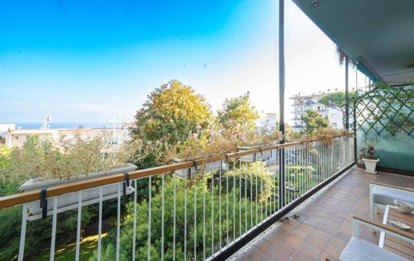 appartamento in vendita a Napoli in zona Posillipo