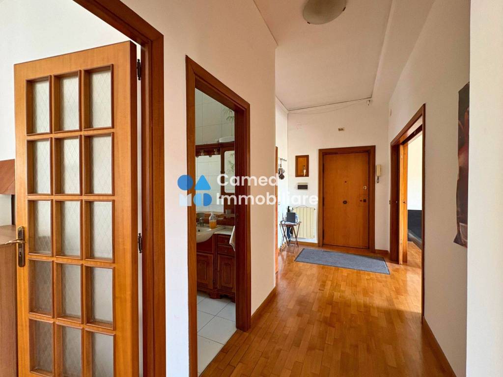 appartamento in vendita a Napoli in zona Fuorigrotta