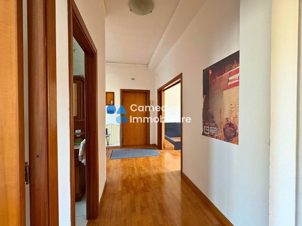 appartamento in vendita a Napoli in zona Fuorigrotta