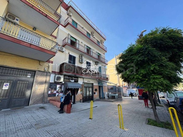 appartamento in vendita a Napoli in zona Barra